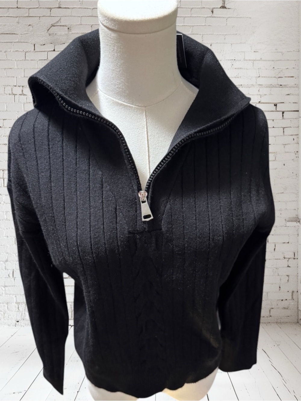 Women’s Quarter‑Zip Black Sweater NWT | Small Ribbed Knit Collared Pullover